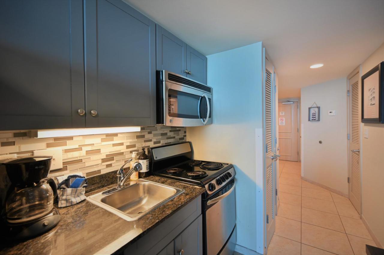 Spectacular Ocean Front Real 1 Bedroom Condo, 2 Ba Миртл-Бич Экстерьер фото