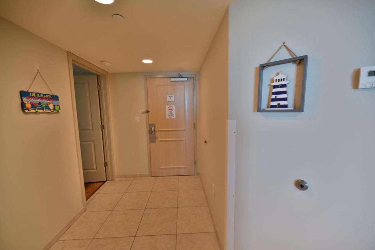 Spectacular Ocean Front Real 1 Bedroom Condo, 2 Ba Миртл-Бич Экстерьер фото